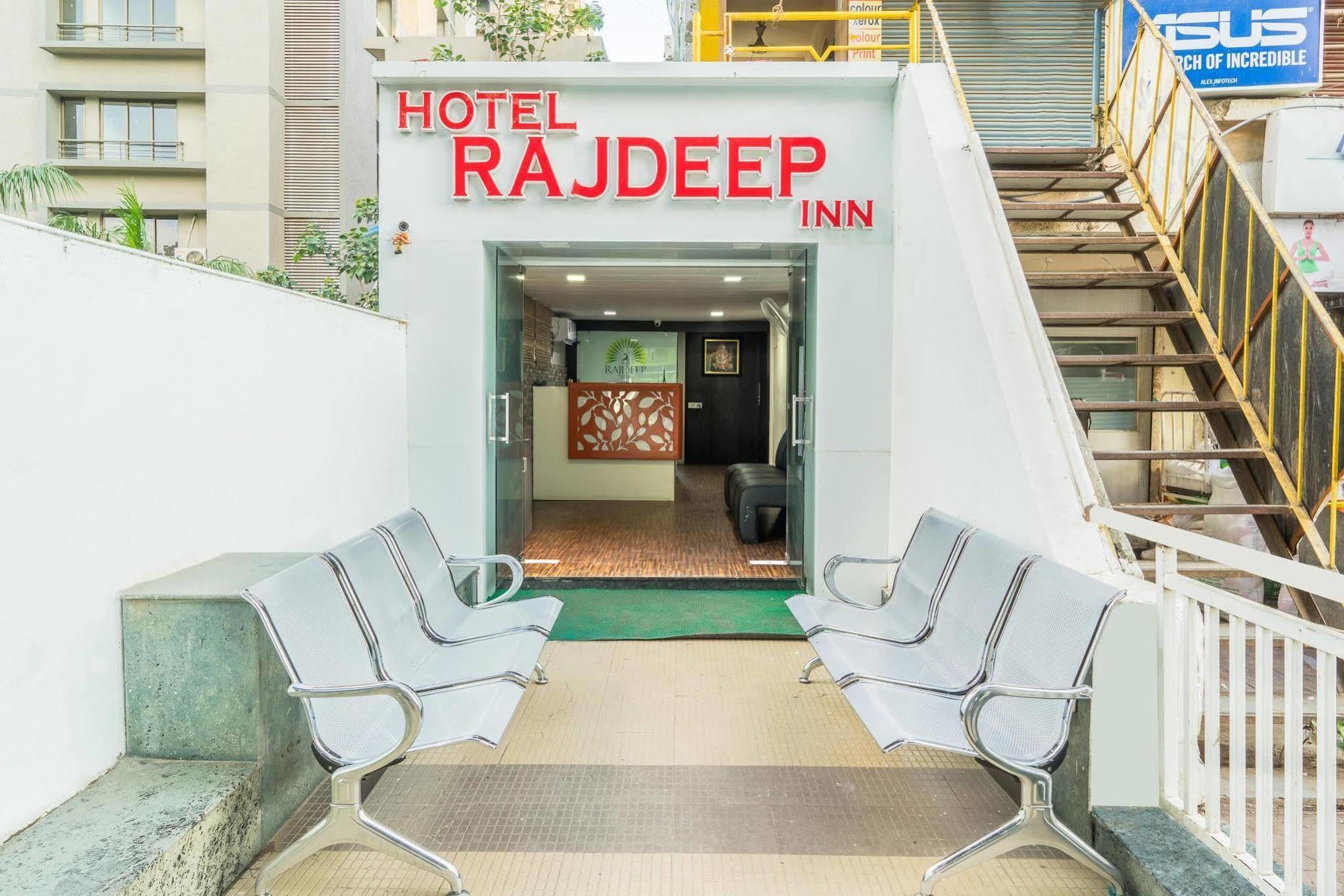 Hotel Rajdeep Inn Ахмедабад Екстер'єр фото